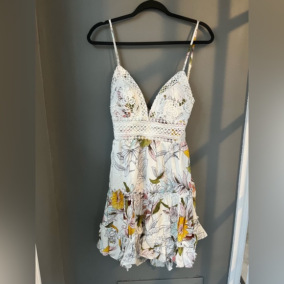 Selfie Leslie Tie-Knot Back Dress Floral Print - Picture 9 of 10